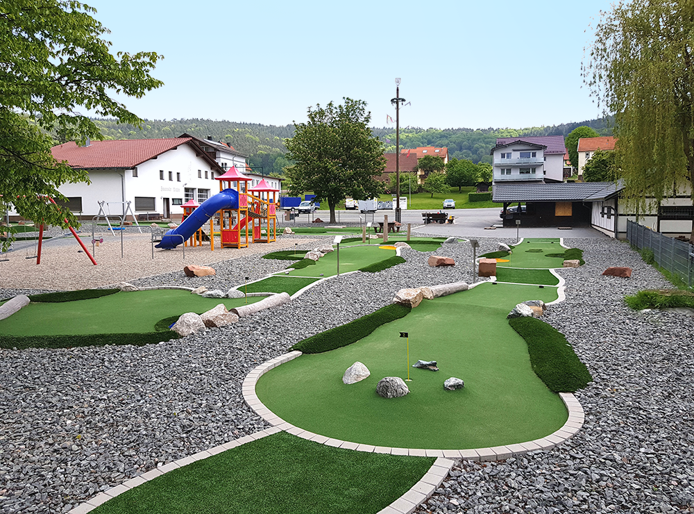 Dorftreff Spielgolf-Anlage
